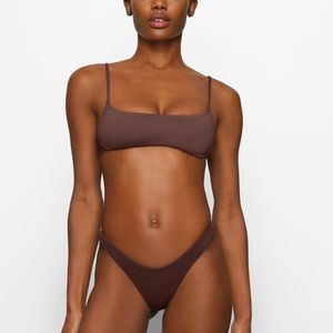 SKIMS Swim Micro Scoop Bikini Top Cocoa Sz.L & 2X.  FITS LIKE A SMALL MEDIUM